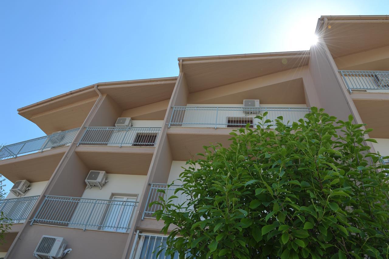 Albergo " Il Gattopardo" Di Esposito Carmela & C Sas Sant'Arcangelo  Εξωτερικό φωτογραφία